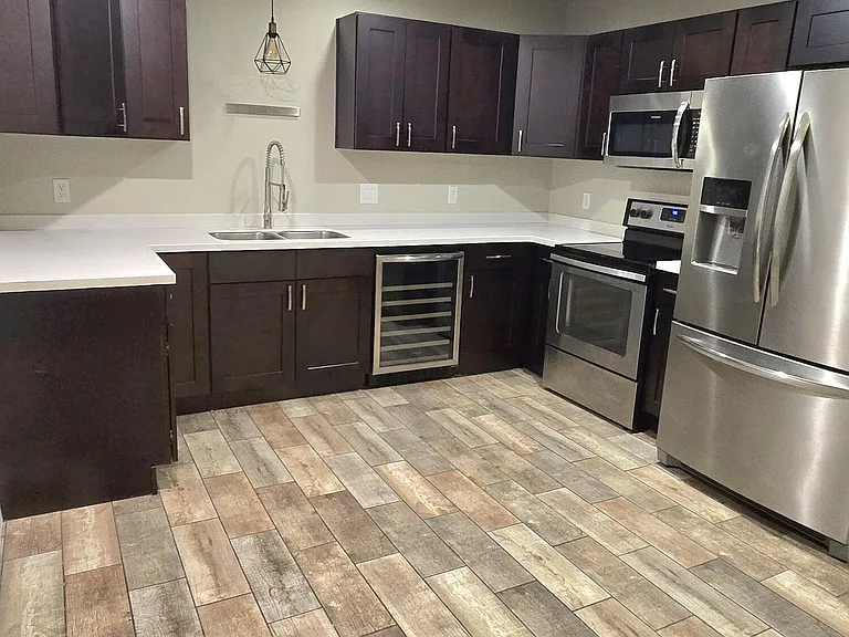 615 Luna Ct — Photo 22