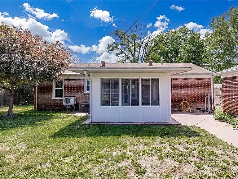 1426 E Salome Ln — Photo 25