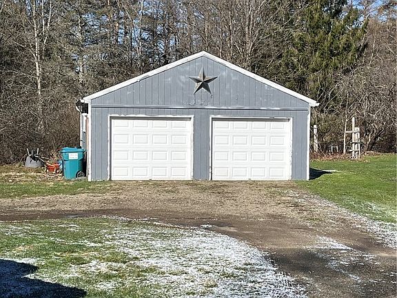 2nd image of 1827 Dugan Rd