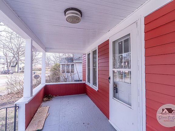 4th image of 71 Crescent Ave