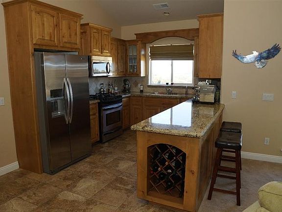 4th image of 24281 Jacaranda Dr