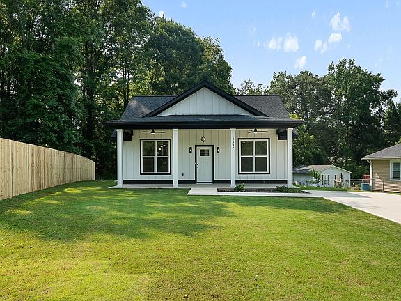 3rd image of 119A Woodland Dr