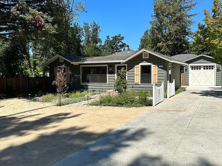 119 El Centro — Photo 14