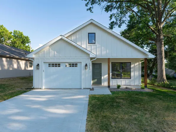 1504 E 7th St, Sedalia, MO 65301