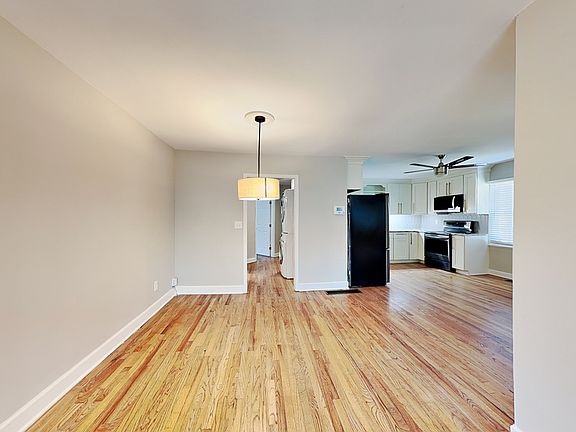 3rd image of 1731 Braeburn Dr SE