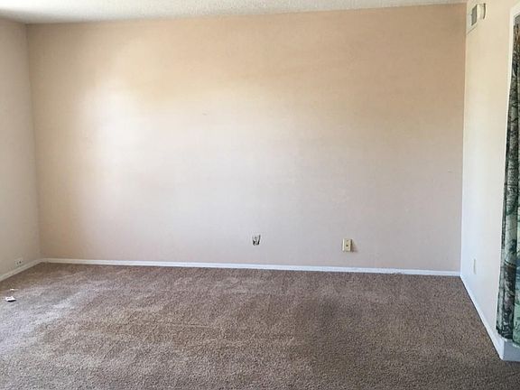 2nd image of 3009 Stone Edge Dr