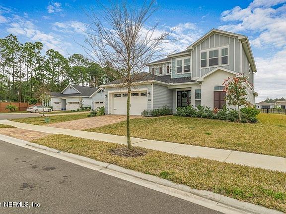 3rd image of 13472 Cabrera Ct