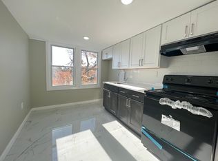 133 Grumman Ave #3, Newark, NJ 07112