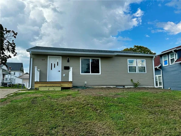 419 E 3rd St, Maryville, MO 64468