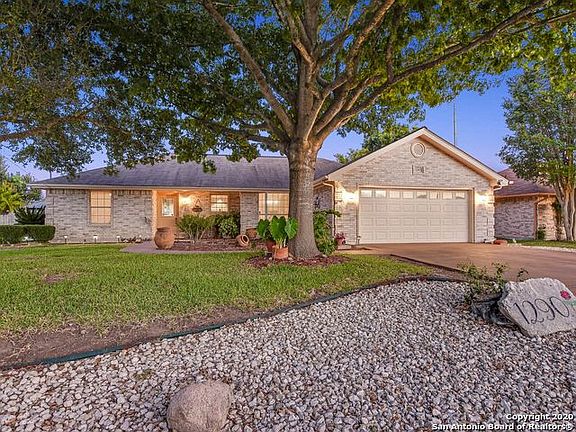 4th image of 1290 Buttercup Ln