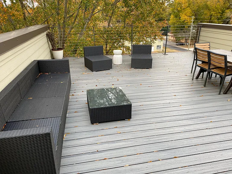 1422 Washington St #1 — Photo 8