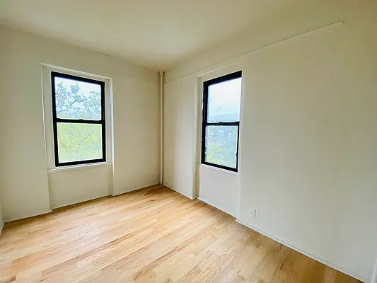 Rented by MySpaceNYC | media 13