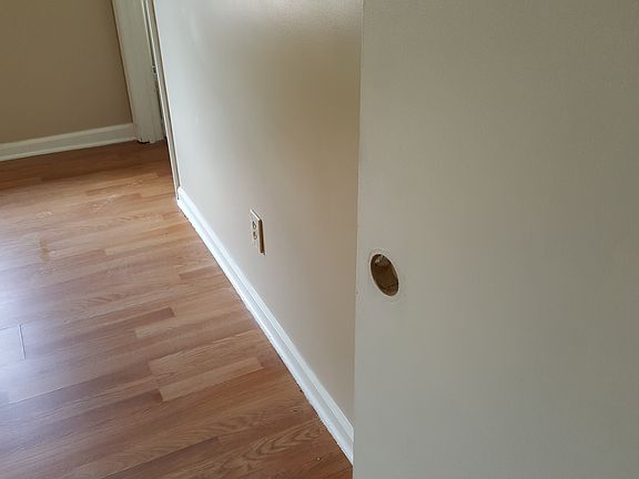 5th image of 675 Wood Path Ct