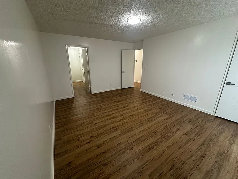 547 De Leon Dr — Photo 21