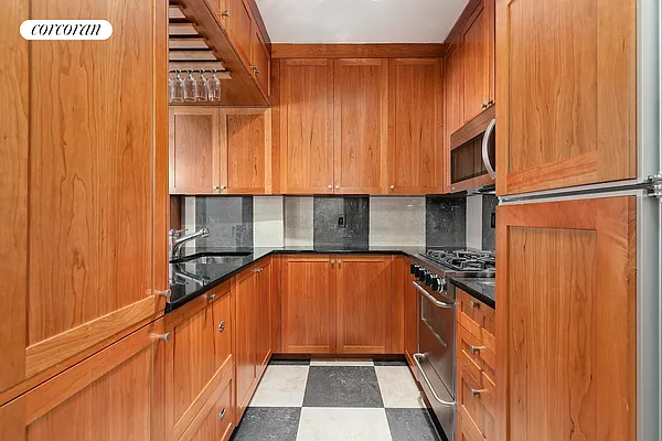 Rented by Corcoran | media 7