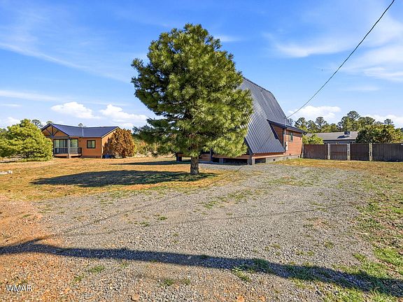 5th image of 2281 Meadow Ln