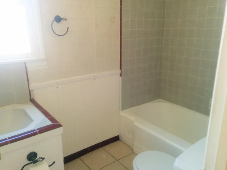 2409 N Lincoln St #D — Photo 16