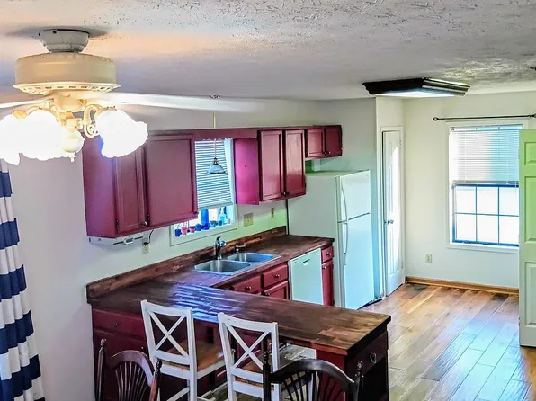 816 Sweet Ridge Rd, Prattville, AL 36066