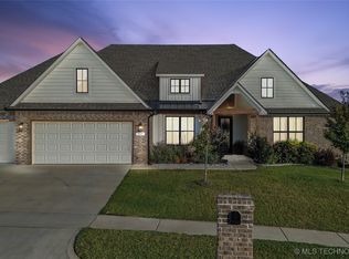 407 N 84th Pl, Broken Arrow, OK 74014