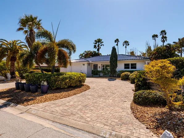 10223 Tarpon Dr, Treasure Island, FL 33706