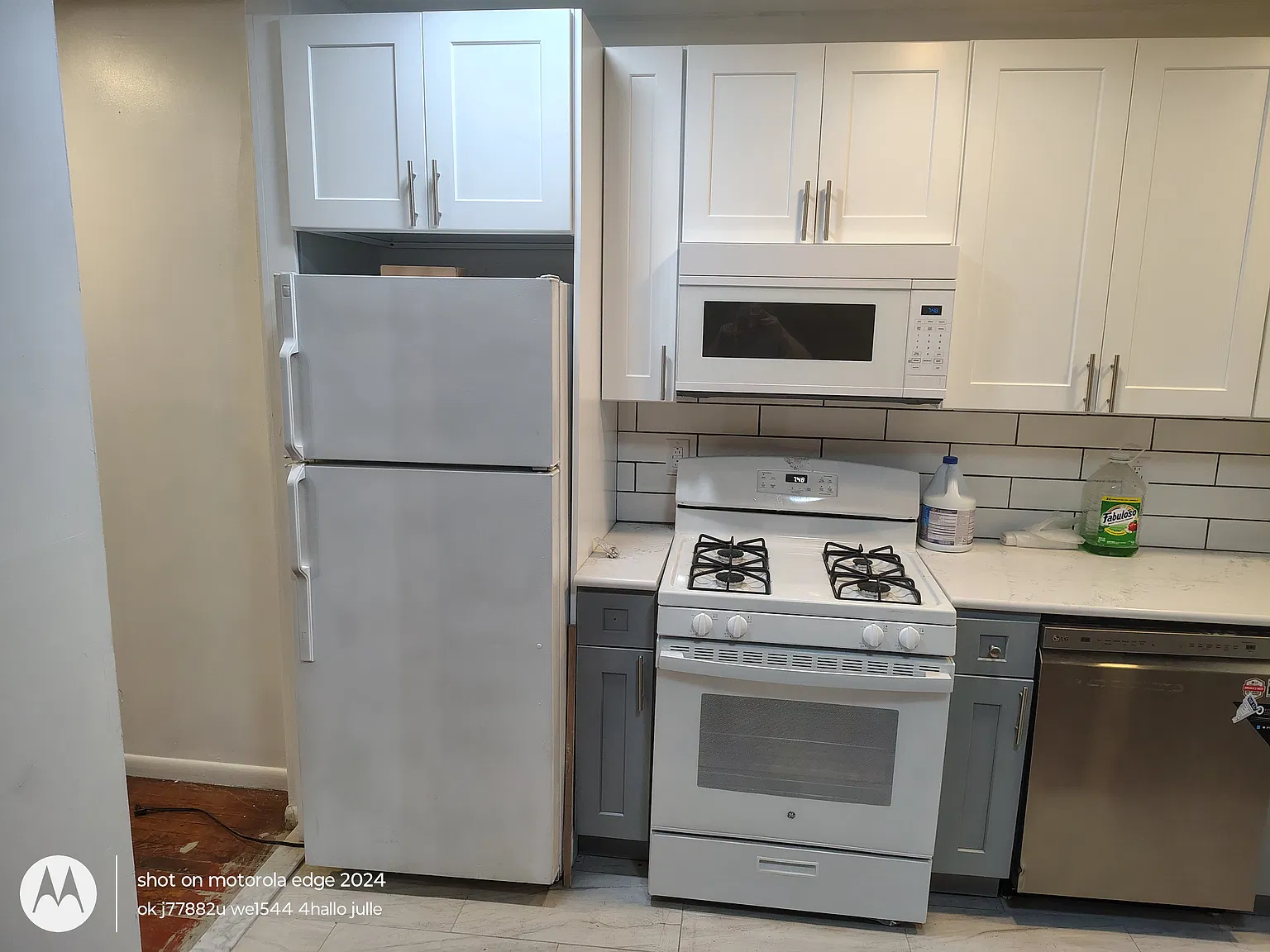 261 Bergen Ave — Photo 2