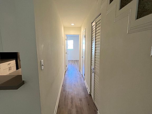 3rd image of 632 Whitnall Hwy #3-2.5
