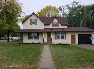 158 4th Ave SW, Perham, MN 56573