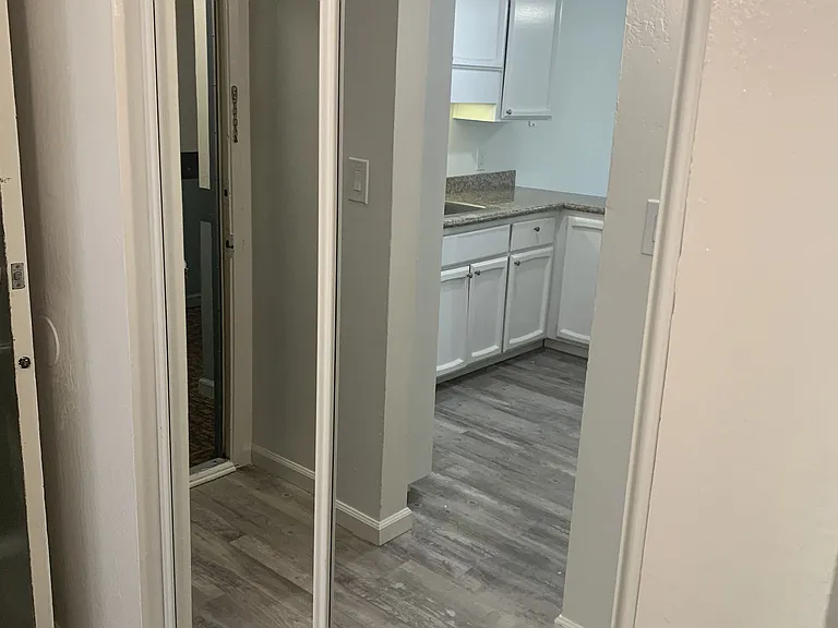 Riverfront Apartments — Photo 31