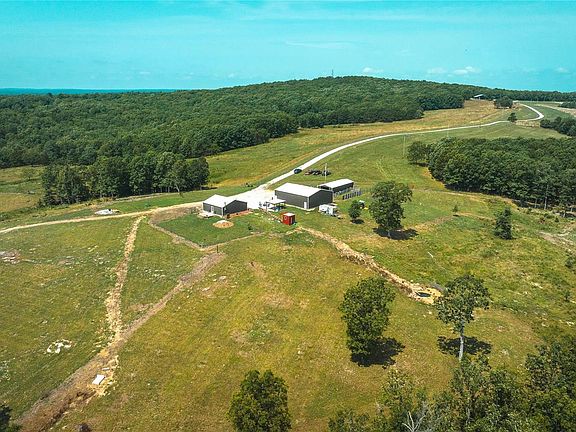 3rd image of 1356 County Road 6020
