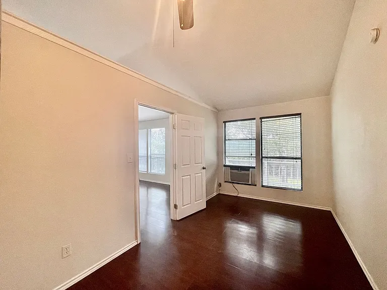 2090 Dara Ln #A — Photo 13