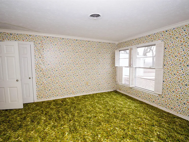2047 FM 2933 — Photo 25