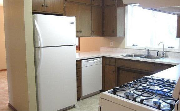4th image of 2645 Hazelwood Street