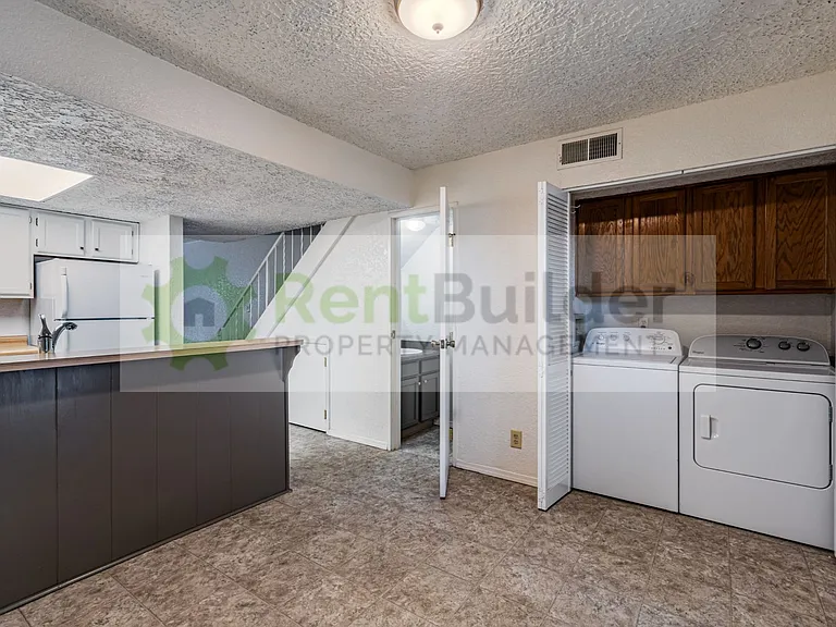 6041 Sequoia Rd NW #D10 — Photo 11