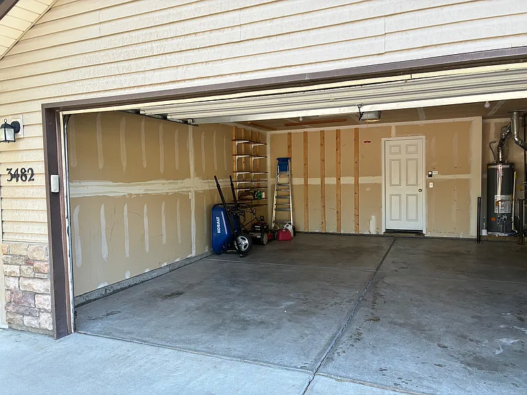 3482 S Virginia Ave — Photo 10