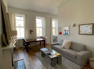 317 S 17th St APT 2F, Philadelphia, PA 19103