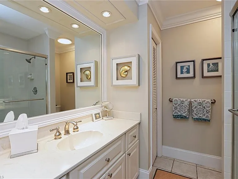6810 Sand Pointe Cir #4.26 — Photo 16