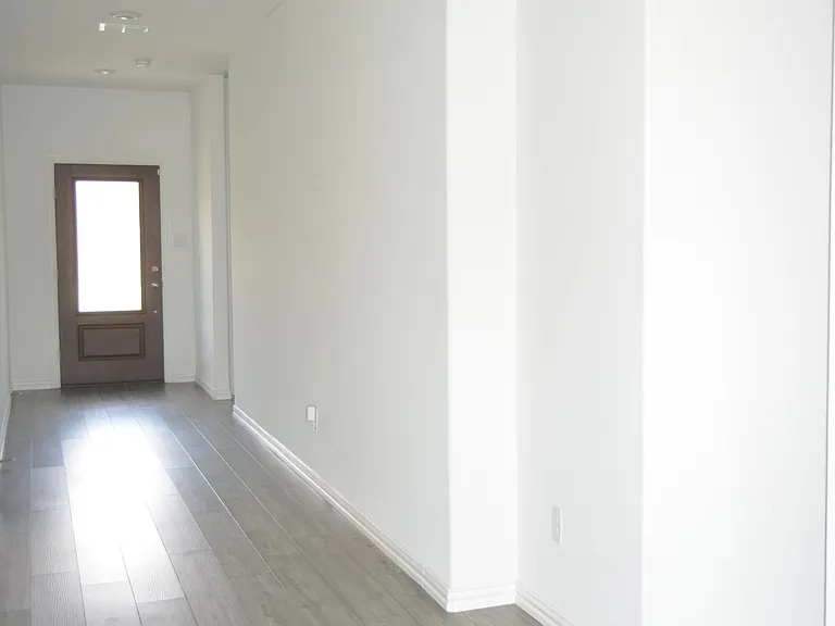 11612 E Silver Queen Dr — Photo 3