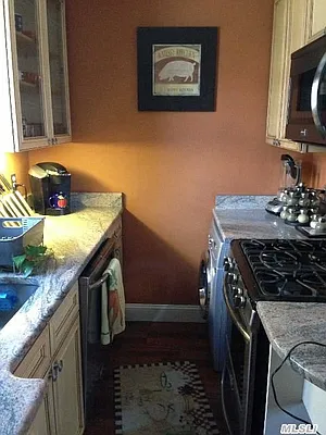 Rented by Prime Realty | media 14