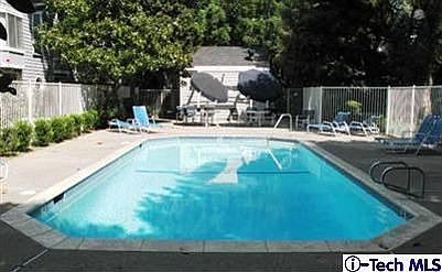 1st image of 589 N Garfield Ave APT 3