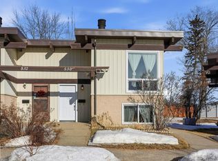 Lee Ridge Terrace, Edmonton, AB T6K 2K3