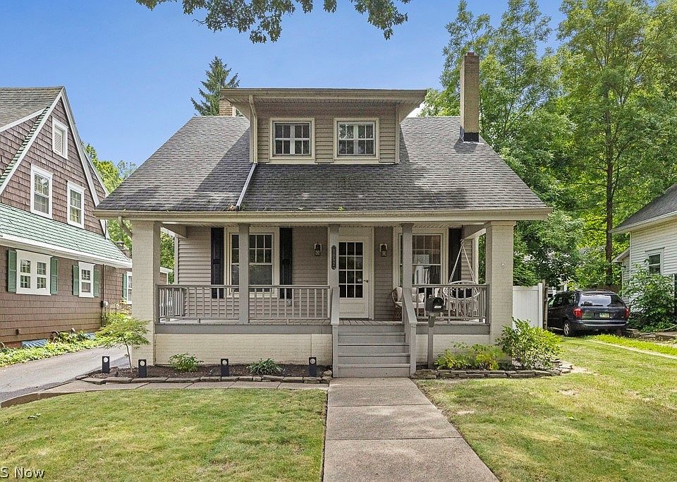 1st image of 1052 Parkside Dr