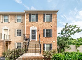 909 S Rolfe St #2, Arlington, VA 22204