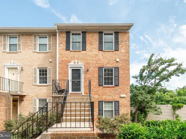 909 S Rolfe St #2, Arlington, VA 22204