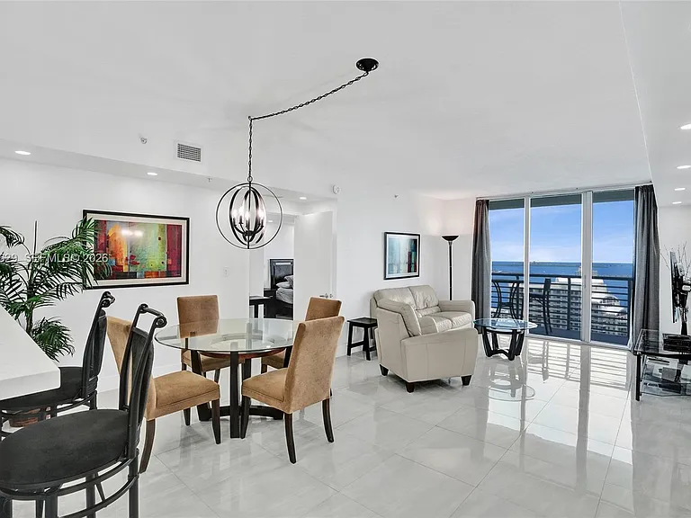335 S Biscayne Blvd #3807 — Photo 4