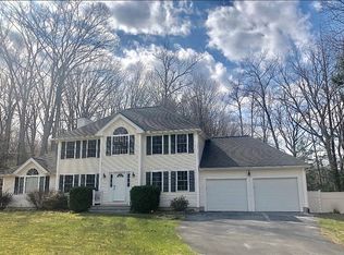 15 Cortland Cir, Danville, NH 03819