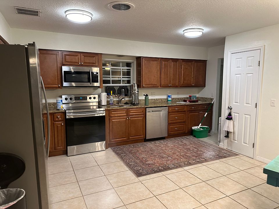 1st image of 101 & 103 Palmetto Ave #101