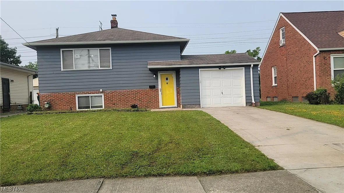 16792 Gerard Ave photo 1