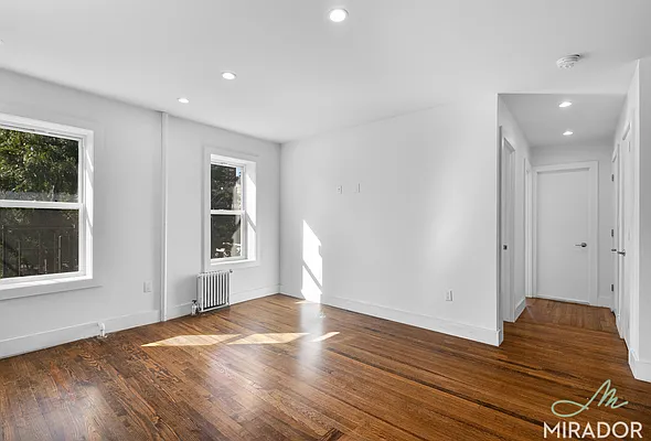 Rented by Mirador Real Estate | media 10