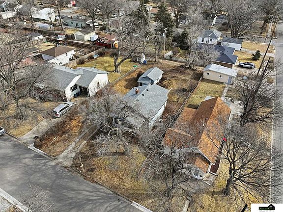3rd image of 3932 Saint Marys Ave