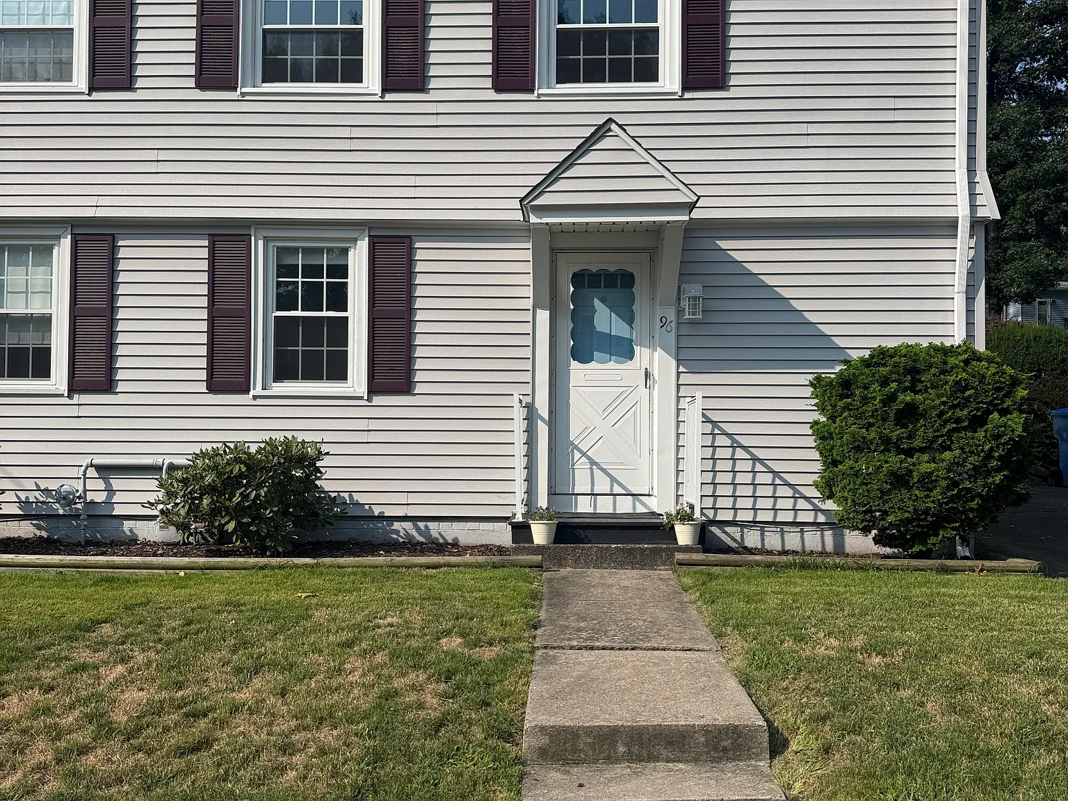 3 bed, 1100 sqft, $2,195 — Photo 2